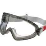 3M DA Caurspīdīgas aizsargbrilles ar caurspīdīgām lēcām un gumiju.